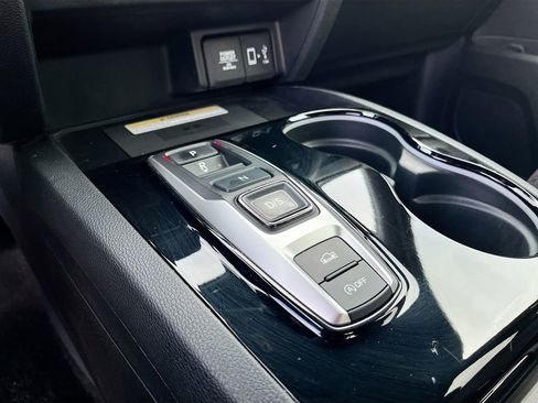 Used 2023 Honda Ridgeline Black Edition image 17