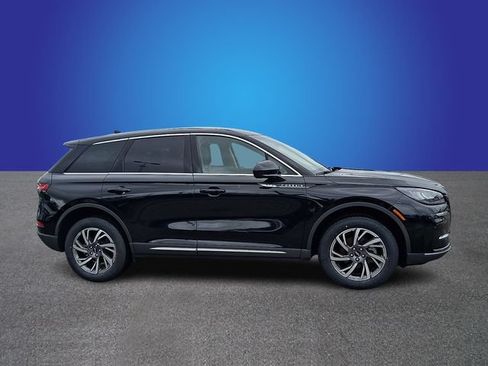 Used 2024 Lincoln Corsair FWD image 4