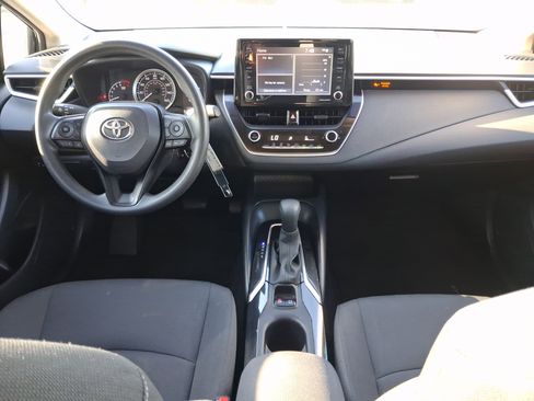Used 2022 Toyota Corolla LE image 12
