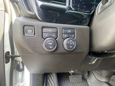 Used 2025 Chevrolet Silverado 2500 LT AWD/4WD image 12