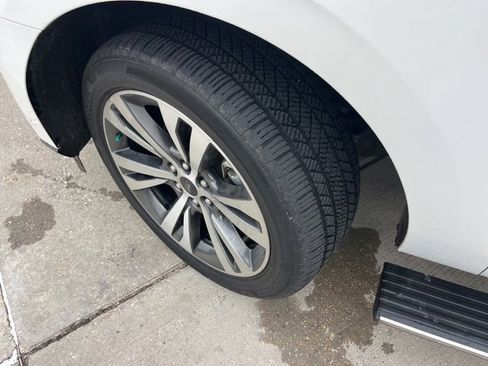 Used 2021 Ford Expedition Limited image 29