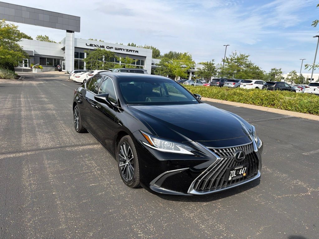 Used 2024 Lexus ES 250 w/ Premium Package AWD/4WD image 14