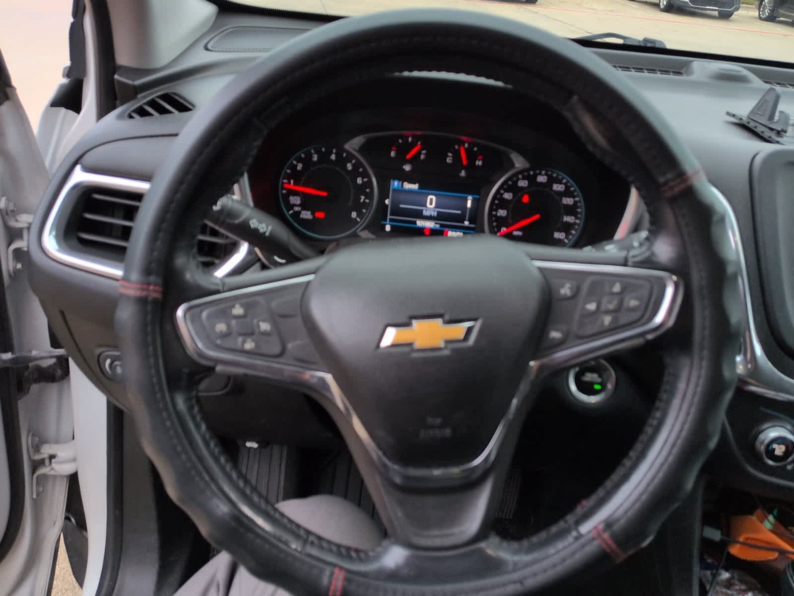 Used 2019 Chevrolet Equinox LT FWD image 11