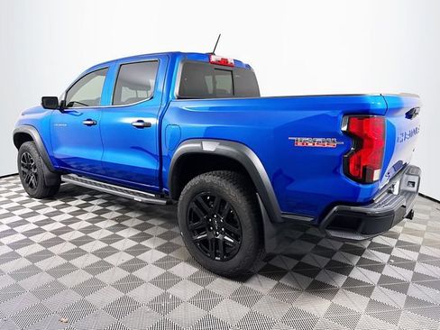 Used 2023 Chevrolet Colorado Trail Boss w/ Advanced Trailering Package AWD/4WD image 3