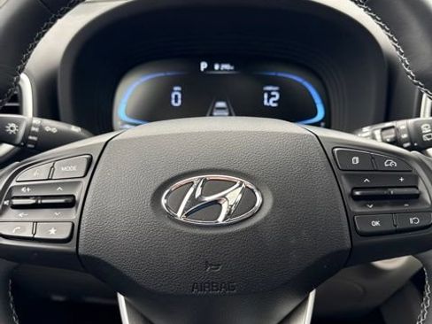 Certified 2026 Hyundai Venue SEL FWD image 4