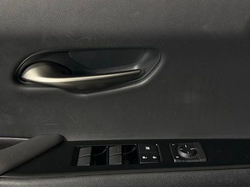 Used 2019 Lexus UX 250h F Sport w/ F Sport Premium Package image 13