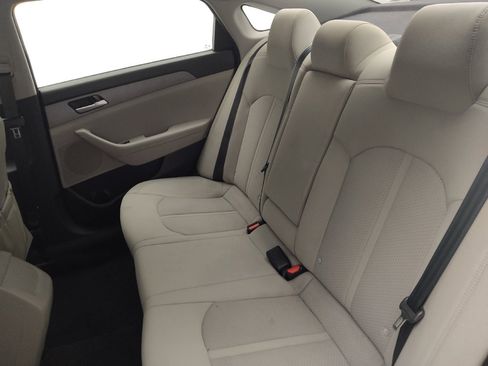Used 2019 Hyundai Sonata SE image 18