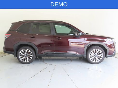 Used 2026 Subaru Forester Touring AWD/4WD image 2