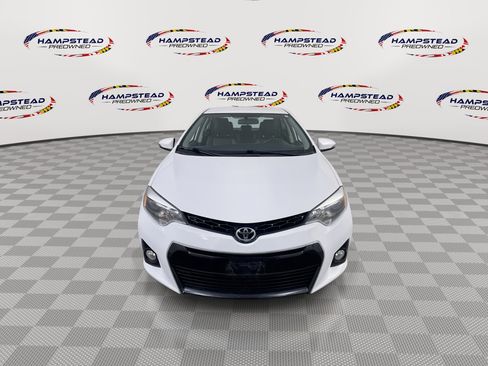 Used 2015 Toyota Corolla S FWD image 3