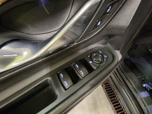 Used 2020 GMC Terrain SLE w/ LPO, Floor Liner Package AWD/4WD image 34