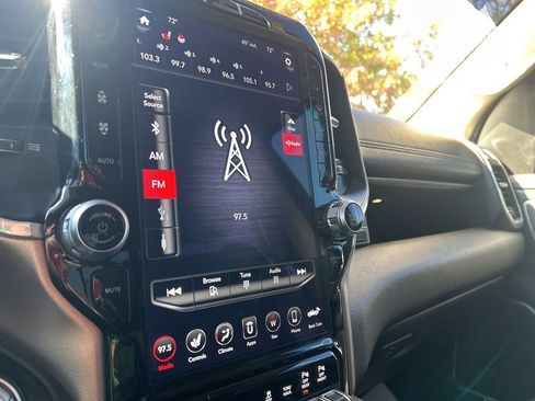 Used 2020 RAM 1500 Laramie image 16