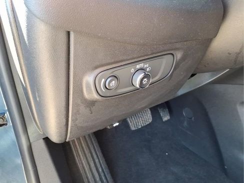 Certified 2024 Chevrolet Equinox LT w/ LPO, Floor Liner Package image 18