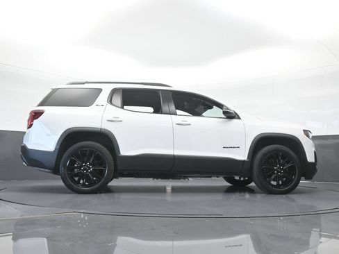 Used 2023 GMC Acadia SLE w/ Driver Convenience Package FWD image 65