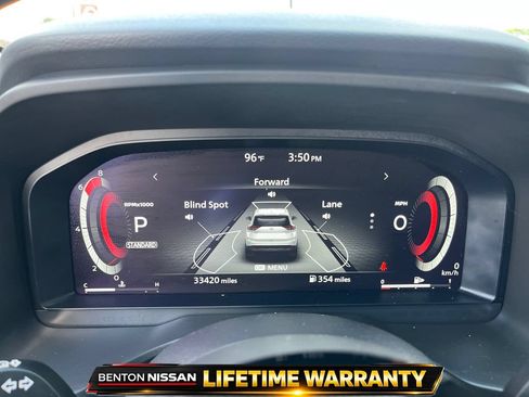 Used 2024 Nissan Rogue SL w/ SL Premium Package FWD image 13