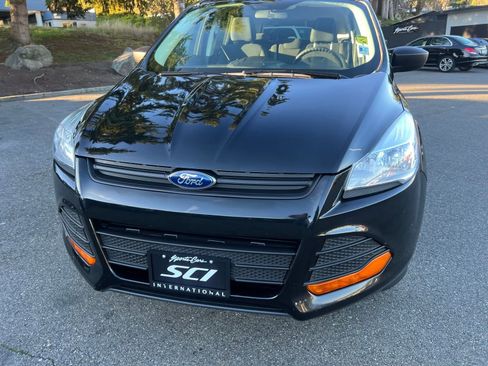 Used 2013 Ford Escape S image 2