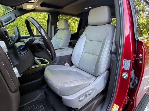 Used 2019 GMC Sierra 1500 SLT w/ SLT Premium Plus Package AWD/4WD image 18