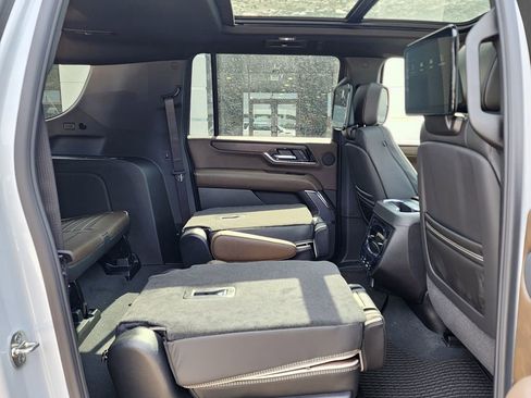 New 2026 GMC Yukon XL Denali Ultimate AWD/4WD image 56