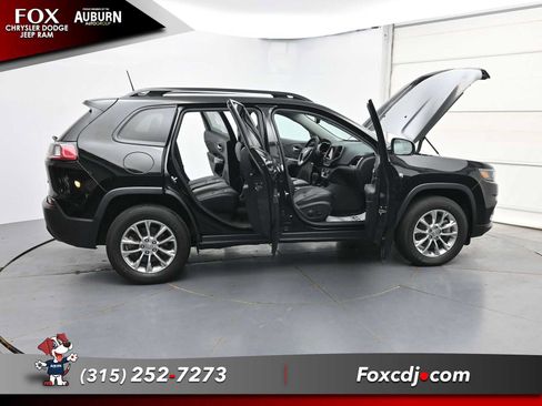 Used 2022 Jeep Cherokee Latitude Lux AWD/4WD image 41