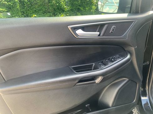 Used 2023 Ford Edge SE AWD/4WD image 12