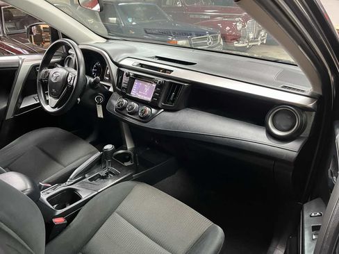 Used 2017 Toyota RAV4 LE w/ Carpet Mat Package AWD/4WD image 11