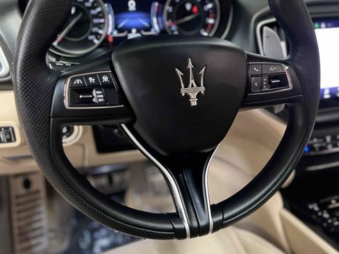 Used 2021 Maserati Ghibli S GranSport RWD image 40