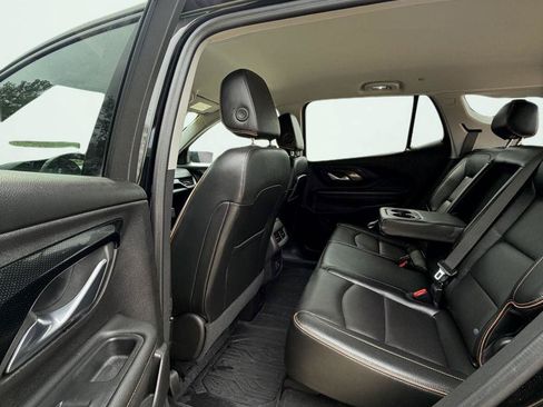 Used 2024 GMC Terrain AT4 w/ Tech Package AWD/4WD image 17