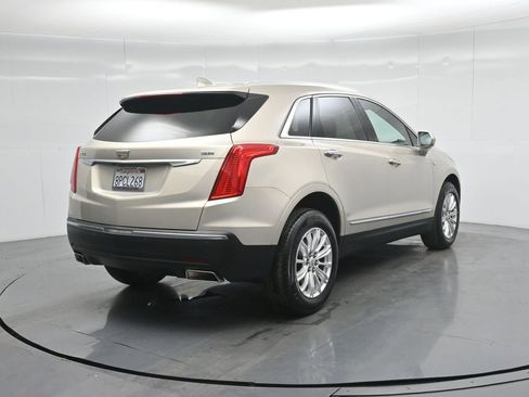 Used 2017 Cadillac XT5 FWD image 26
