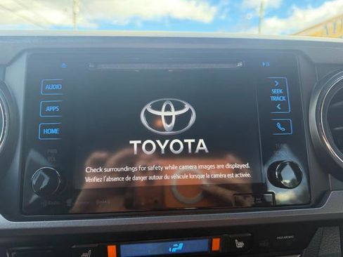 Used 2018 Toyota Tacoma 4x4 Double Cab image 12
