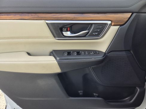 Used 2019 Honda CR-V Touring image 21