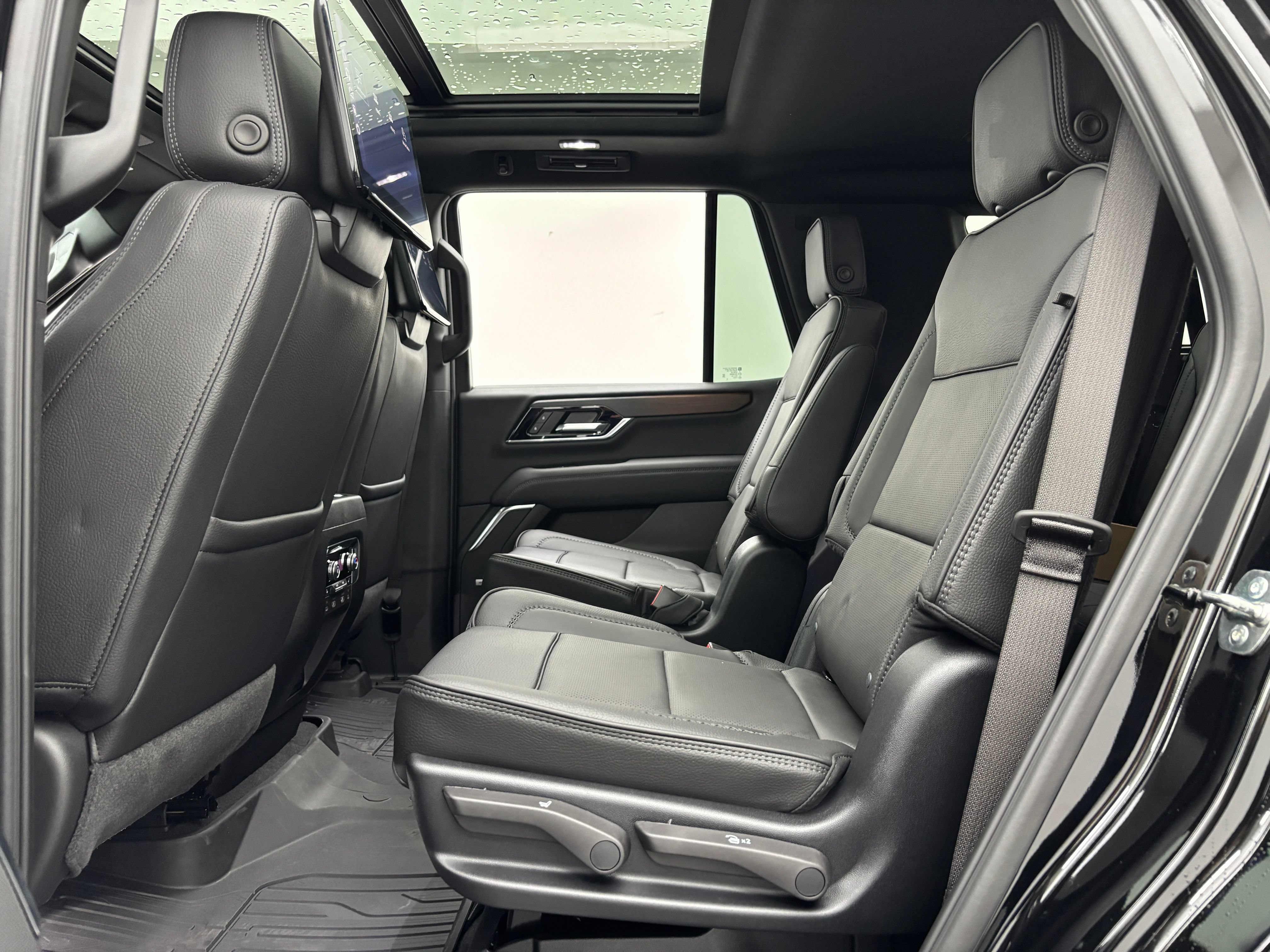New 2026 GMC Yukon Denali AWD/4WD image 50