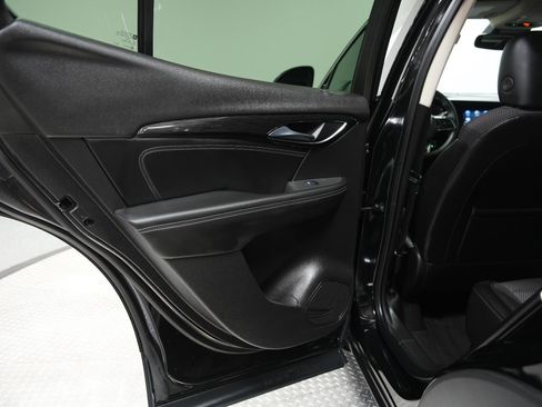 Used 2023 Buick Envision Preferred image 19