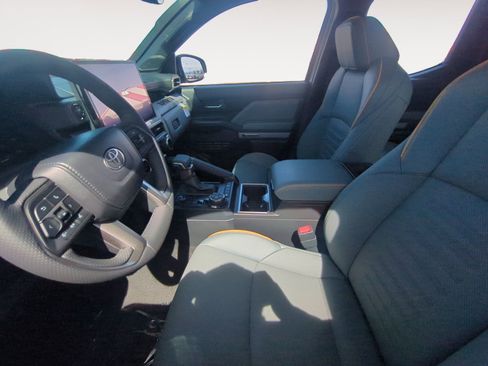 New 2026 Toyota Tacoma 4x4 Double Cab Hybrid image 9