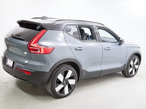 Certified 2023 Volvo XC40 Recharge Ultimate image 9