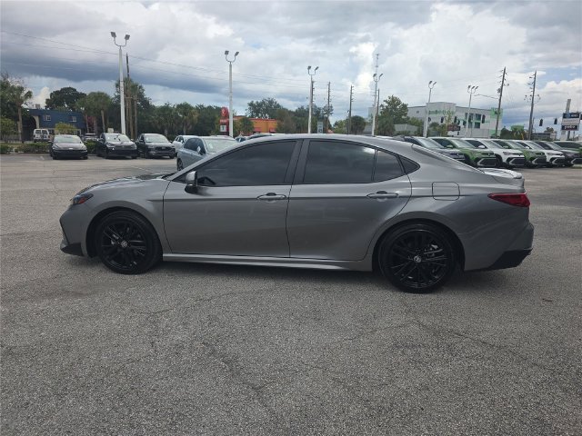 Used 2025 Toyota Camry SE w/ Convenience Package FWD image 7