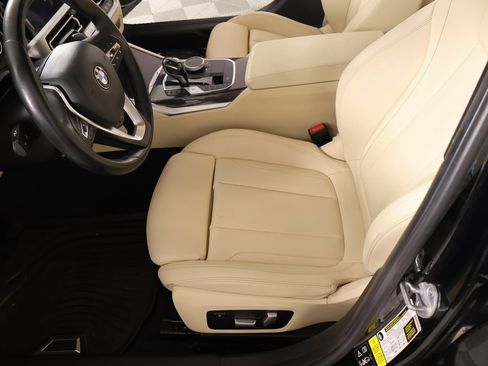 Used 2020 BMW 330i xDrive Sedan image 12