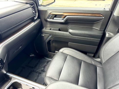 Used 2024 Chevrolet Silverado 1500 LT Trail Boss w/ Convenience Package II image 30