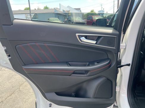 Used 2023 Ford Edge ST-Line AWD/4WD image 40