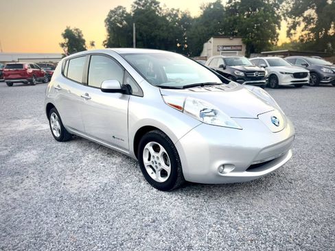 Used 2013 Nissan Leaf SV FWD image 5