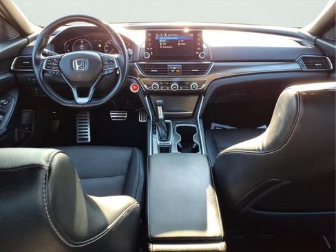 Used 2018 Honda Accord Sport image 12