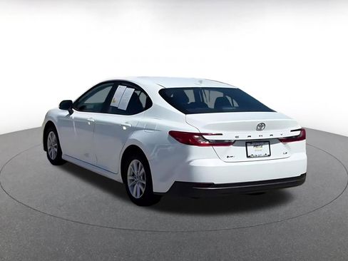 Used 2025 Toyota Camry LE FWD image 9