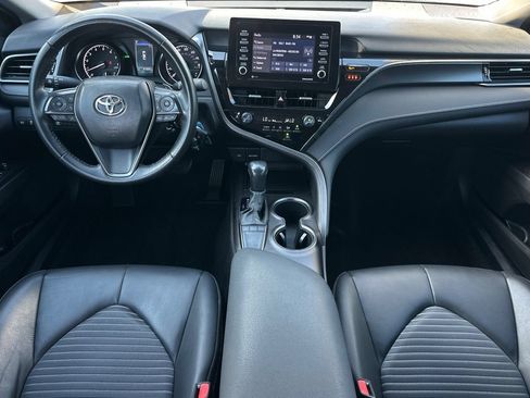 Used 2024 Toyota Camry SE FWD image 13