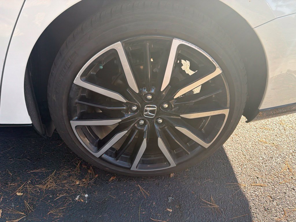 Used 2024 Honda Accord Touring image 12