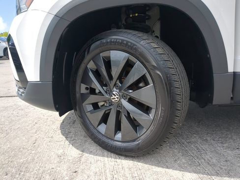 Certified 2023 Volkswagen Taos S FWD image 30