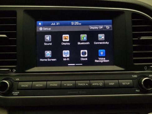 Used 2017 Hyundai Elantra SE image 25