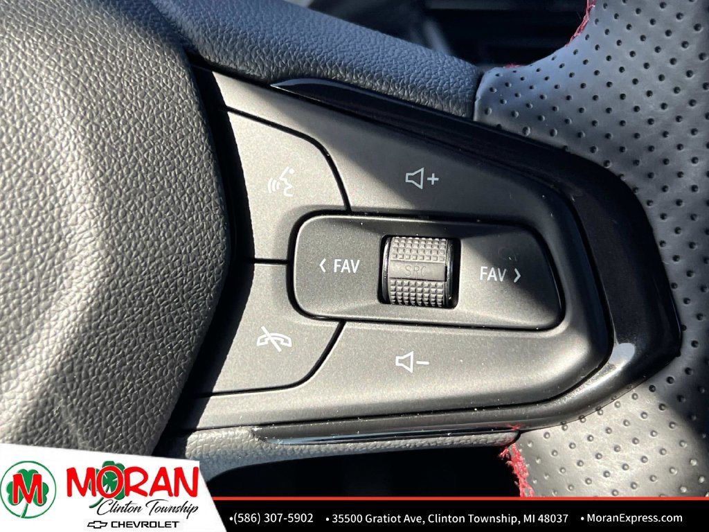 Used 2024 Chevrolet Trax RS w/ Driver Confidence Package FWD image 25