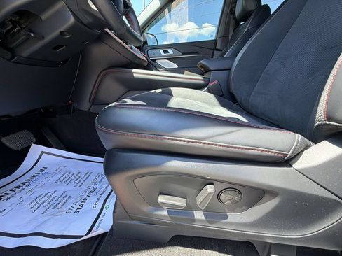 Used 2025 Ford Explorer ST w/ Sun And Sound Package AWD/4WD image 12