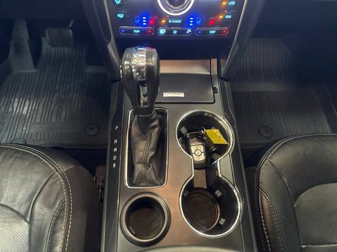 Used 2019 Ford Explorer Limited w/ Class III Trailer Tow Package FWD image 19