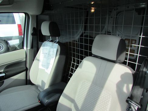 Used 2021 Ford Transit Connect XLT image 12