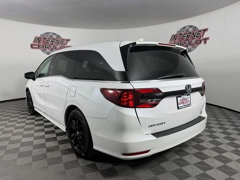 Used 2023 Honda Odyssey Sport image 5