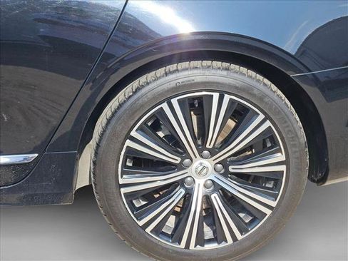Used 2023 Volvo S90 B6 Plus AWD/4WD image 9